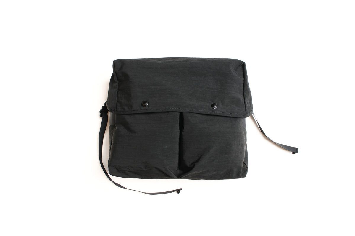 MAN-TLE GEAR R0G2 Black Nylon Messenger – hakimono_sekizuka