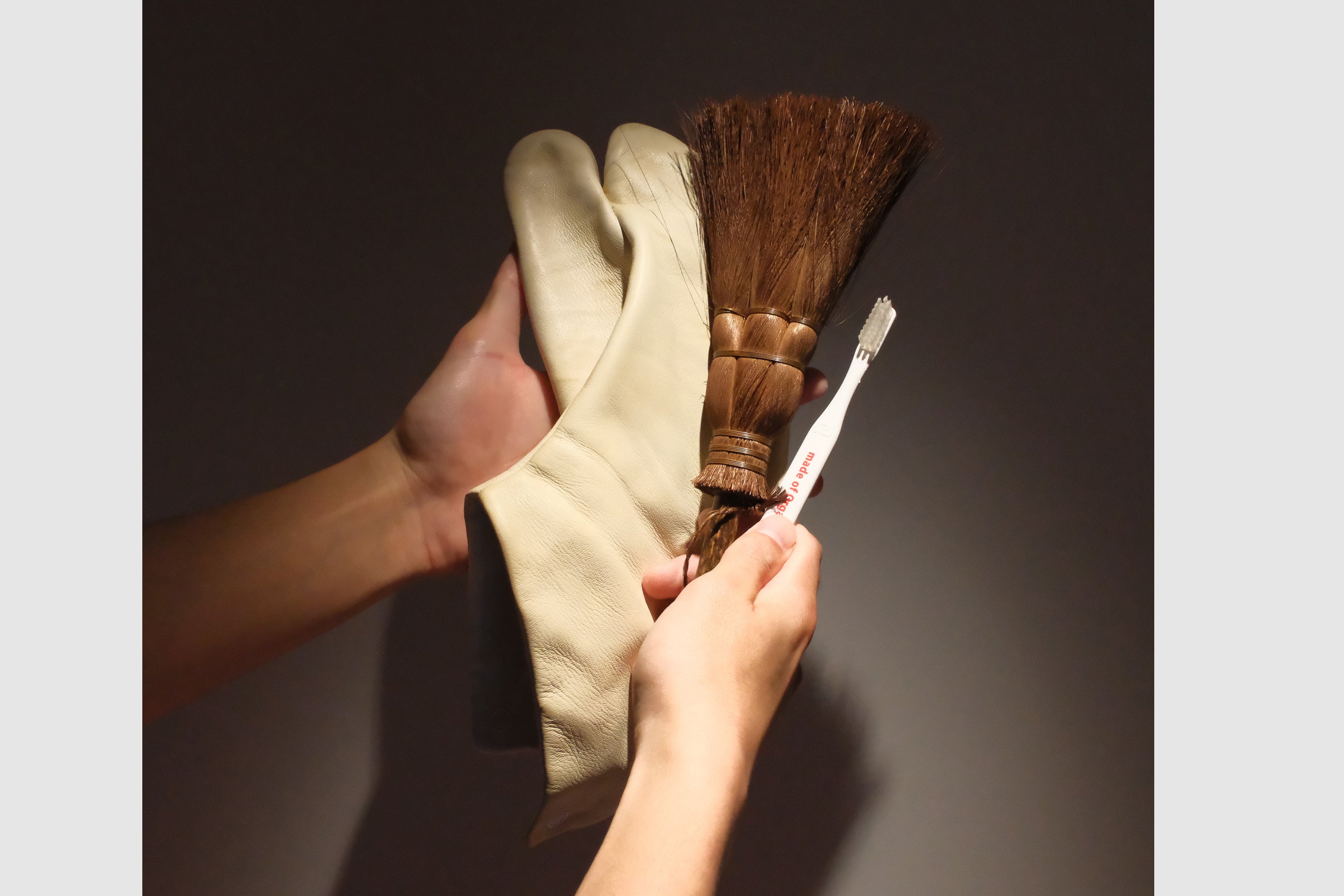 履物関づか 革足袋tanhi　Black smooth leather