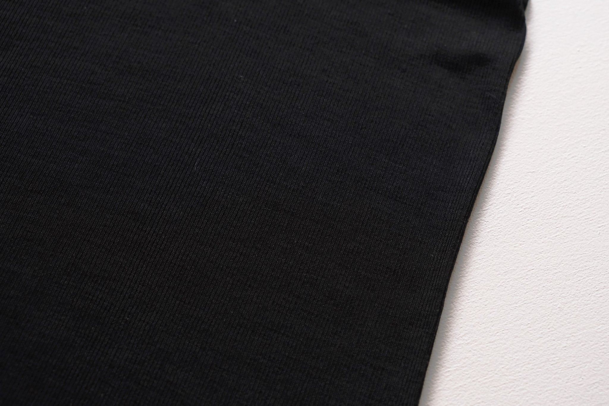 MALU OLIVIA - Deep U-neck long sleeve