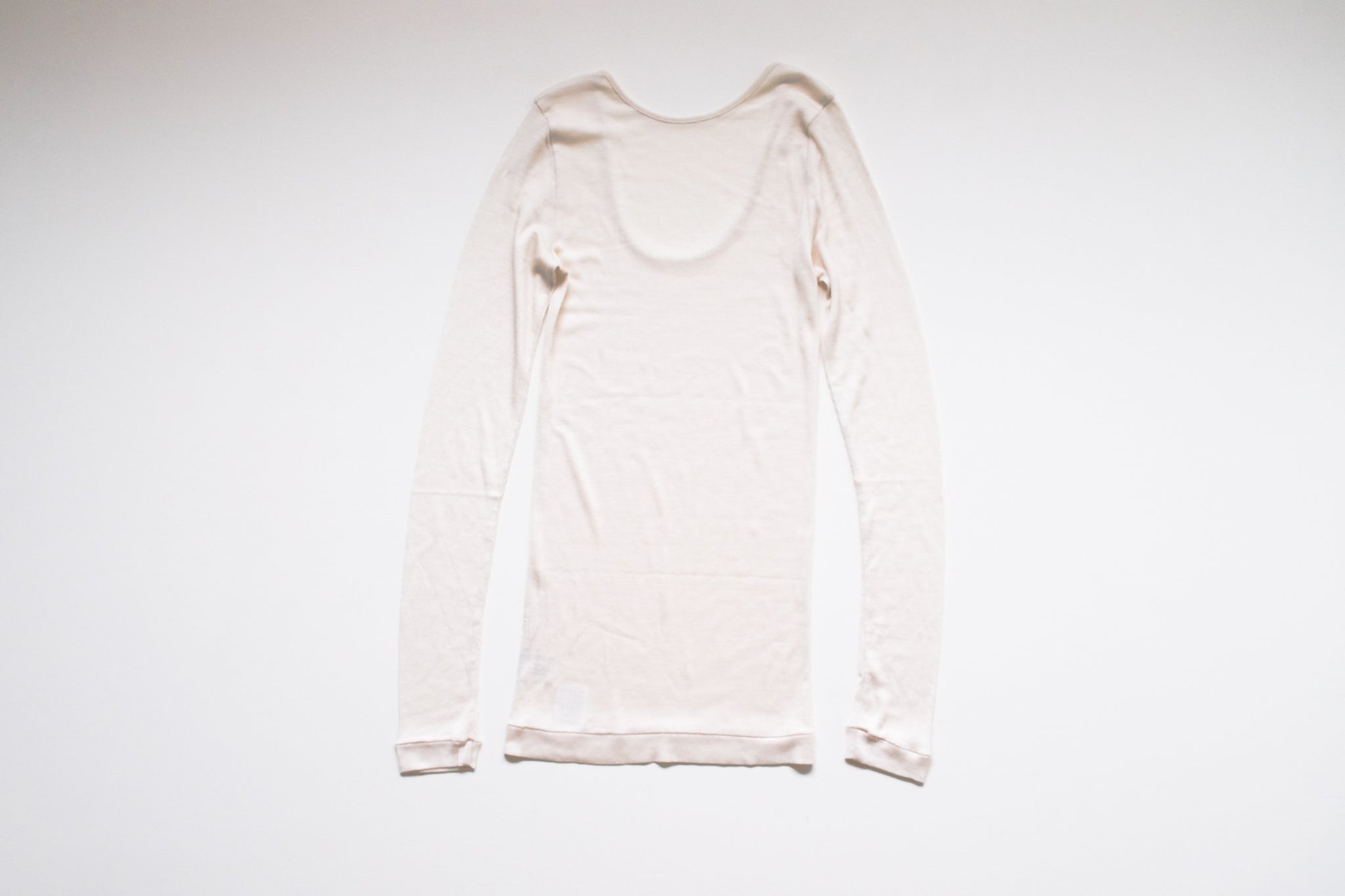 MALU OLIVIA - Deep U-neck long sleeve