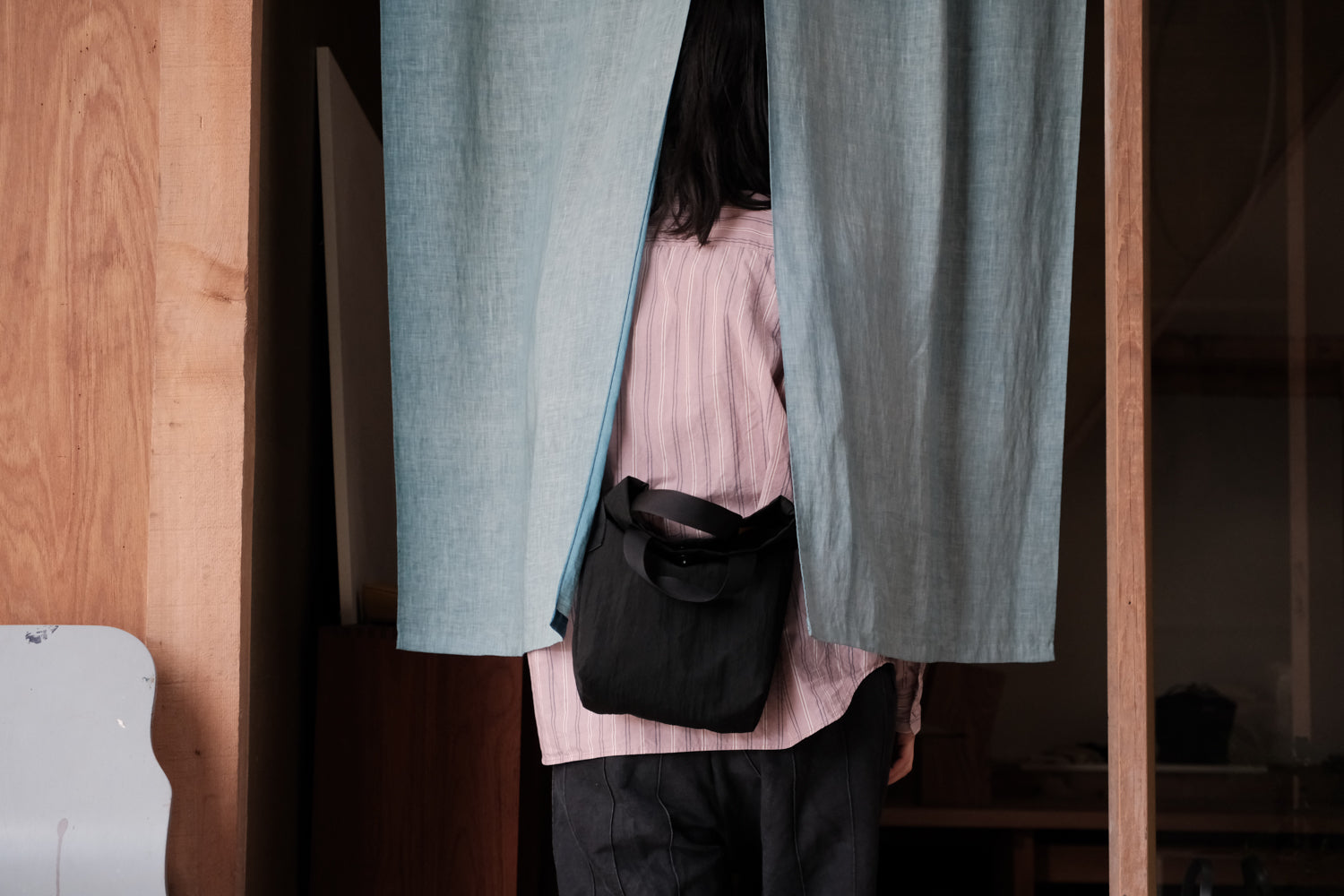 MAN-TLE R0B1 "MINI TOTE" BLACK NYLON