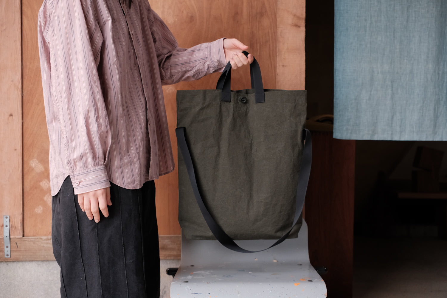 MAN-TLE　R20B1 "Multi Handle Tote" Pacific Wax