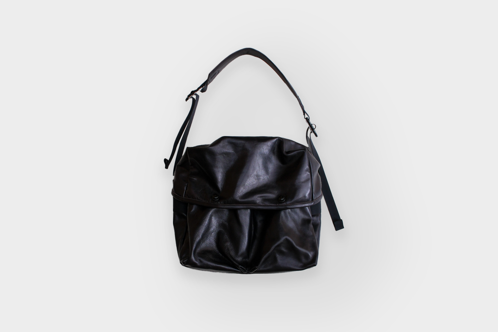 MAN-TLE  R20G4 "Mini Messenger" Black Hide