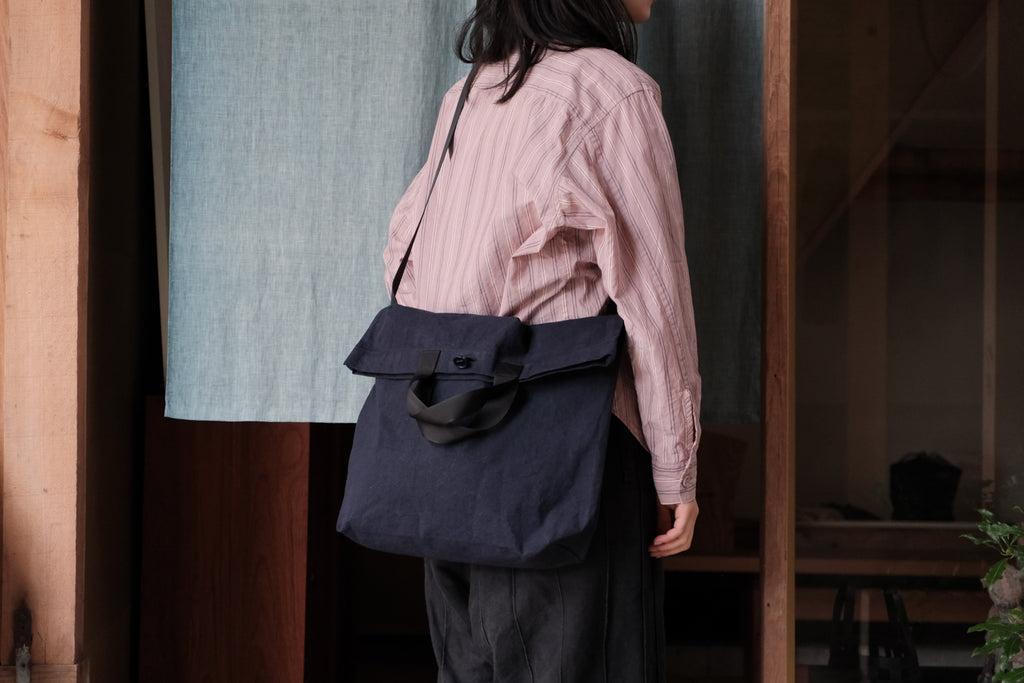 MAN-TLE　R20B1 "Multi Handle Tote" Woodland Wax