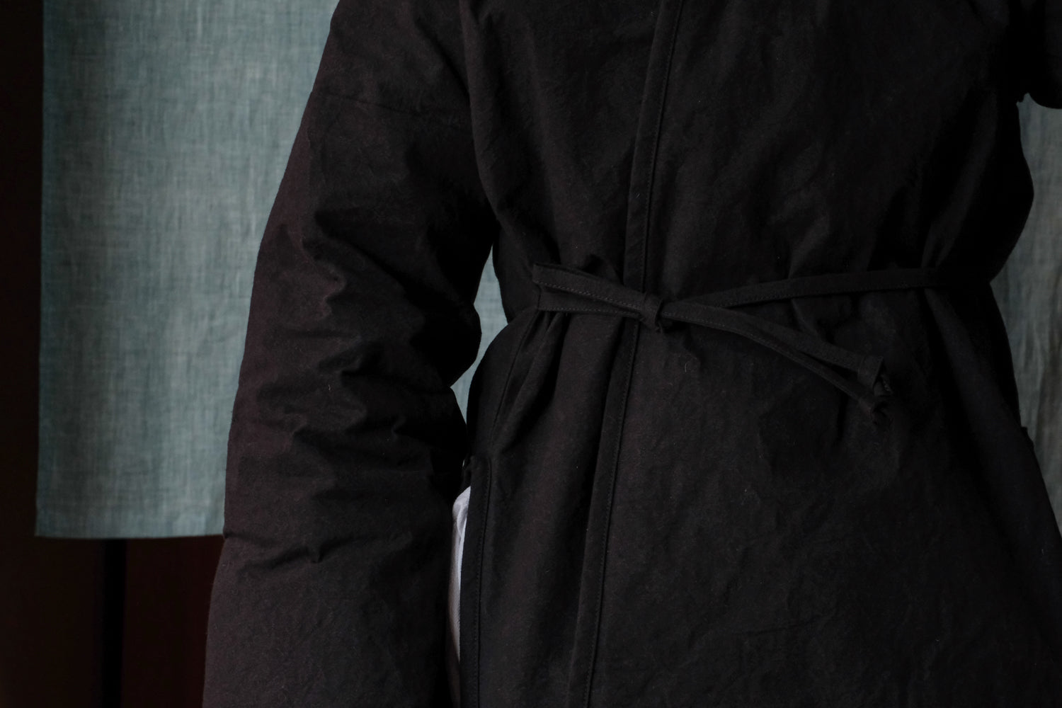 MAN-TLE　W R21D7 Down Long Cross Cardigan