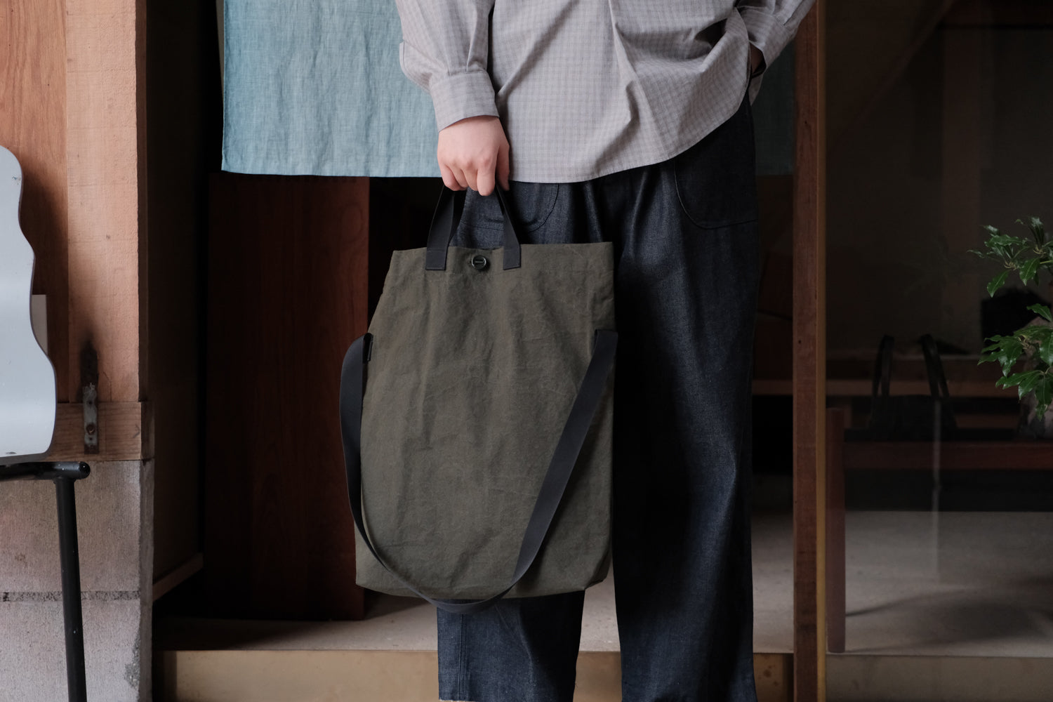 MAN-TLE　R20B1 "Multi Handle Tote" Pacific Wax