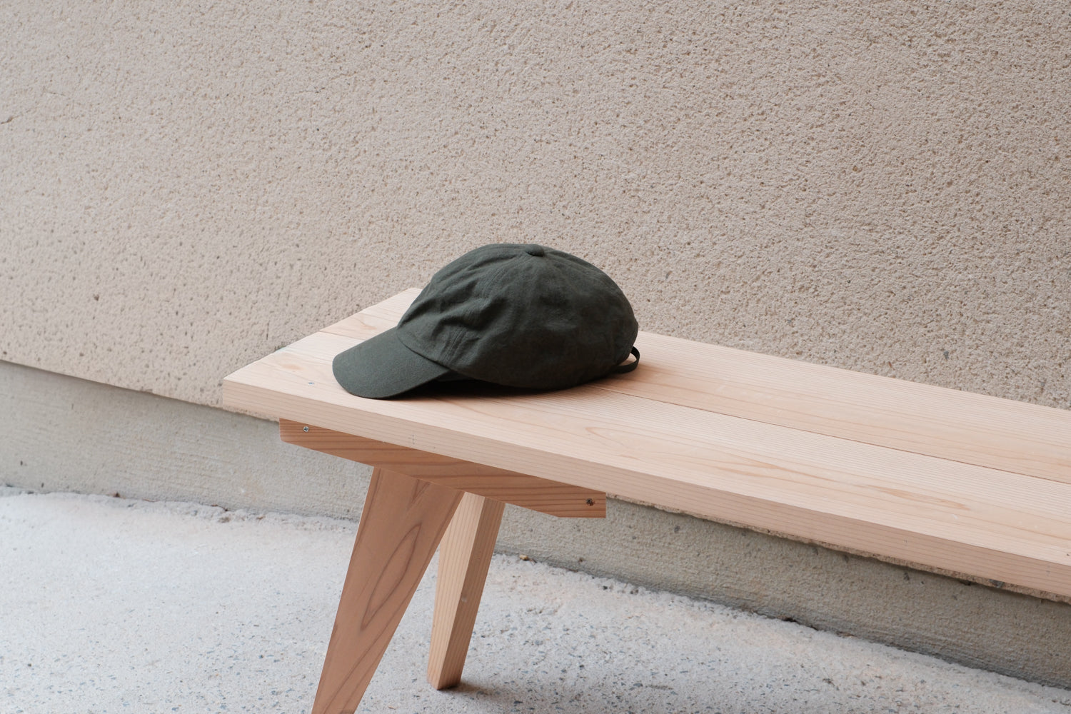 MAN-TLE　R20C3 "Deep Cap" Woodland Wax