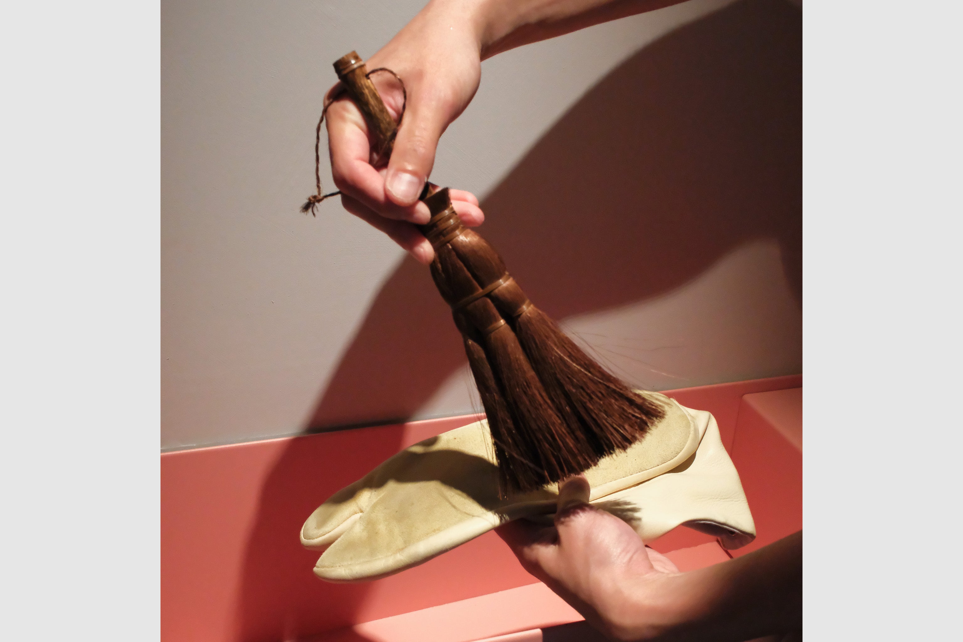 履物関づか 革足袋tanhi　Beige smooth  leather