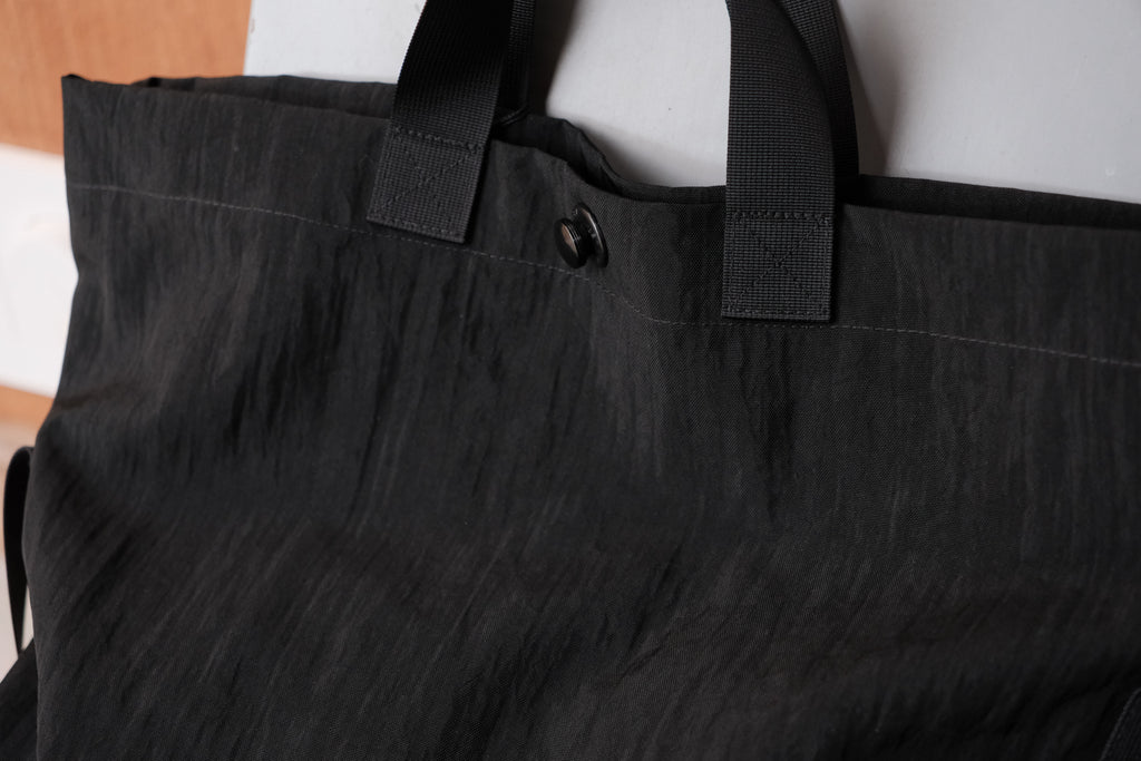 MAN-TLE R0B1 "Multi Handle Tote" Black Nylon