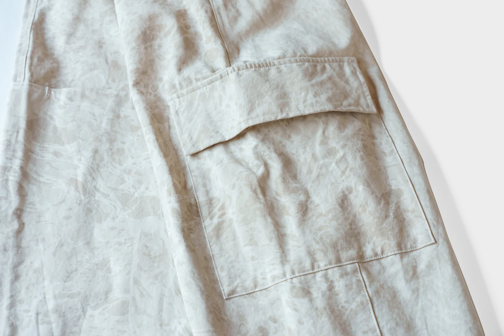 amachi. Double Knee Cargo Pants Suminagashi  - Off White×White Marble