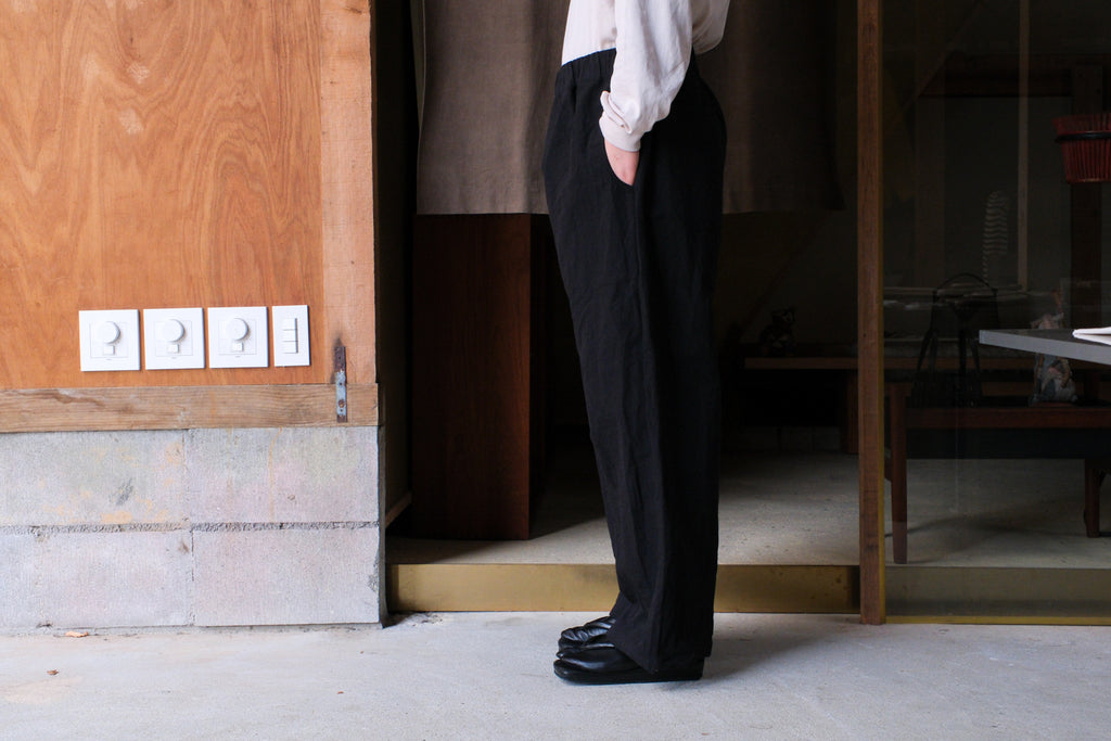 R20P5 "Solid Pants" Black Linen