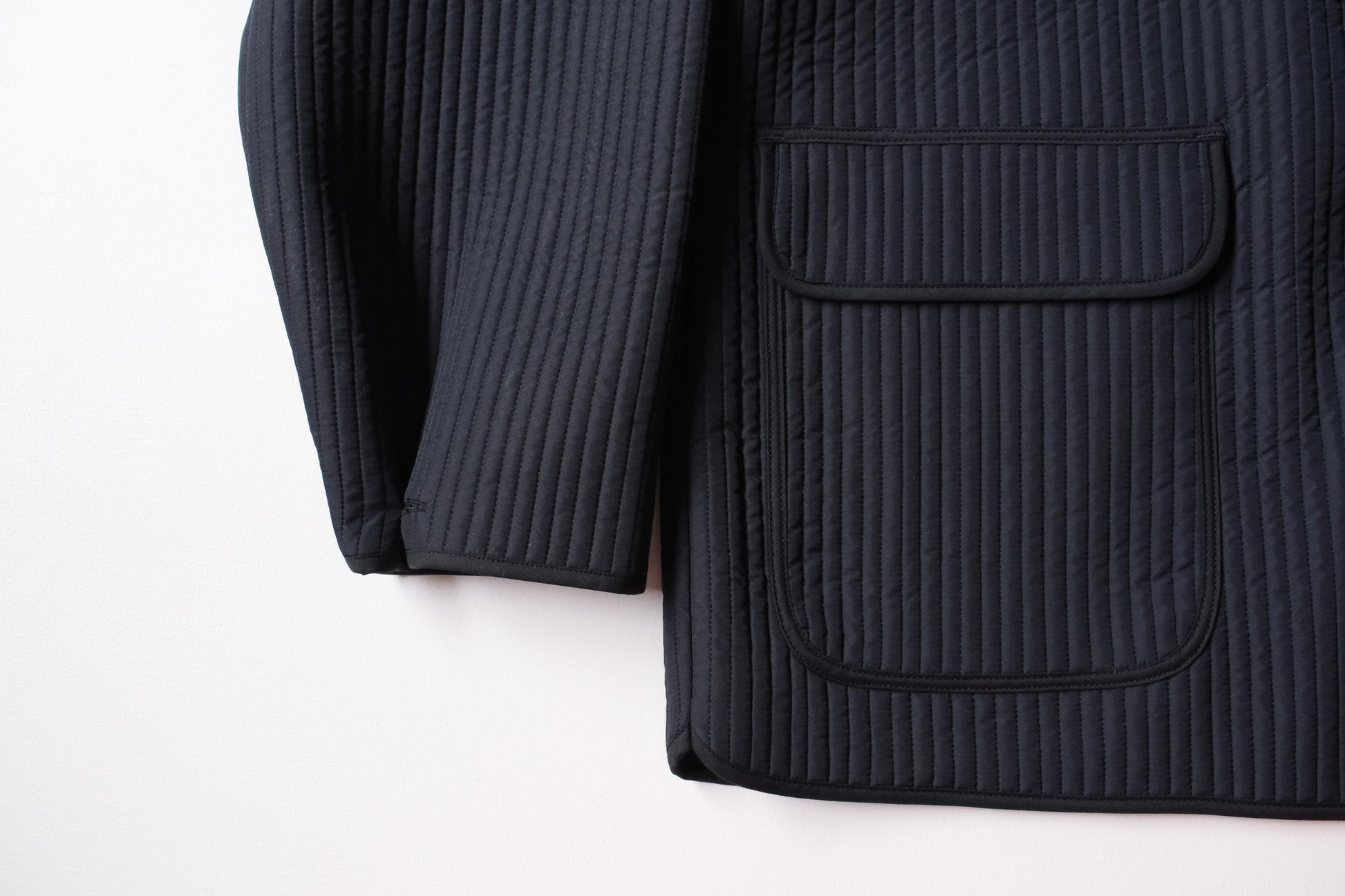 MAN-TLE OUTER R17O2 Black Nubi