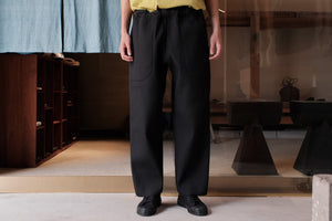 MAN-TLE PANTS R17O6 Black Nubi