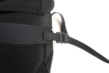 画像をギャラリービューアに読み込む, MAN-TLE GEAR R0G2 Black Nylon Messenger
