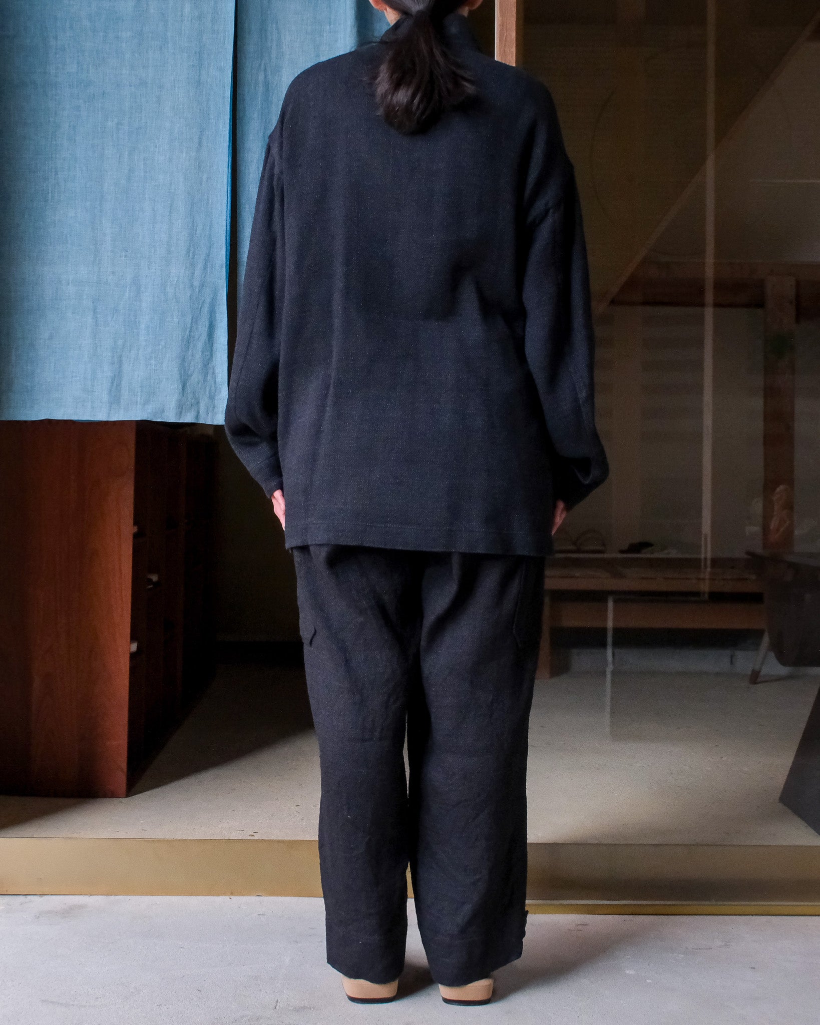 ARTS&SCIENCE　Fake samue jacket　L/S loose dobby double cloth - Black