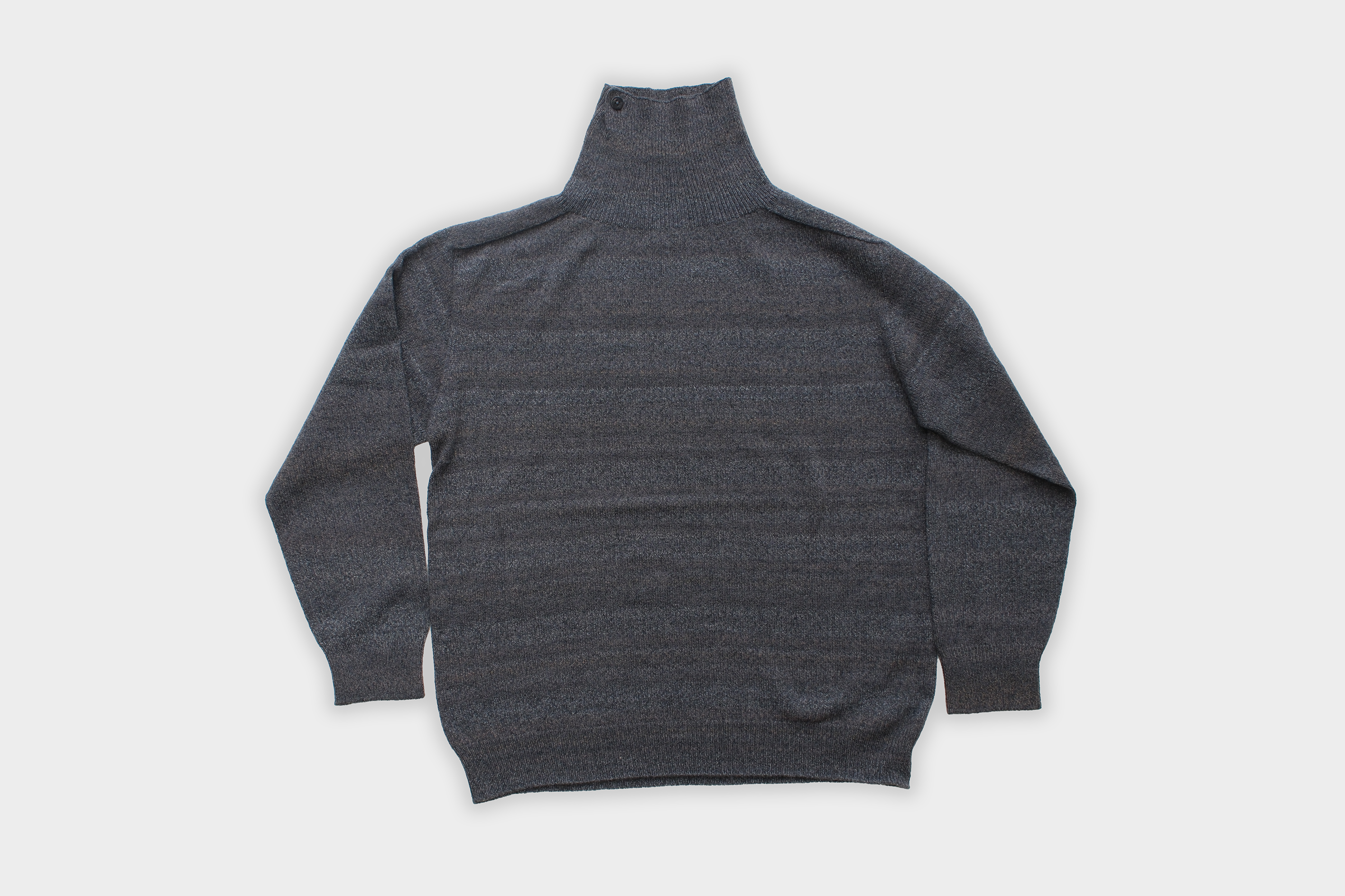 amachi.　Gradation High Neck Knit