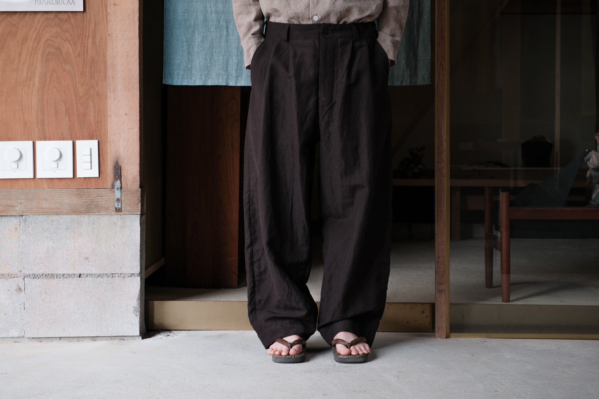 evan kinori　Two Pleat Pants worsted wool linen canvas