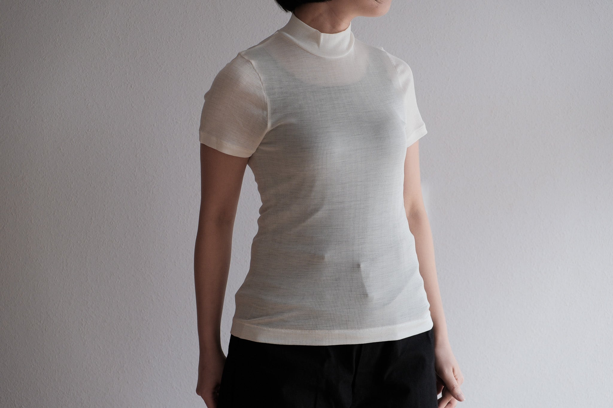 MALU　26SS ROSE Mock Neck Cap Sleeve