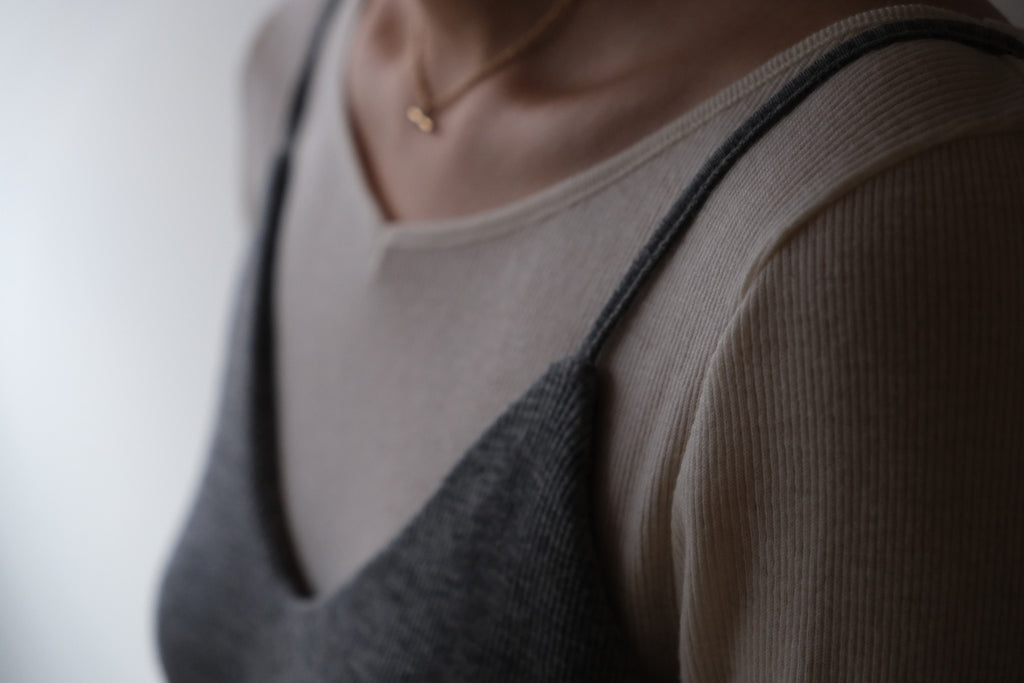 MALU BILLIE -Double V-neck long sleeve-