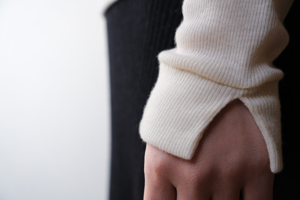 MALU GIA -Mock neck long sleeve-