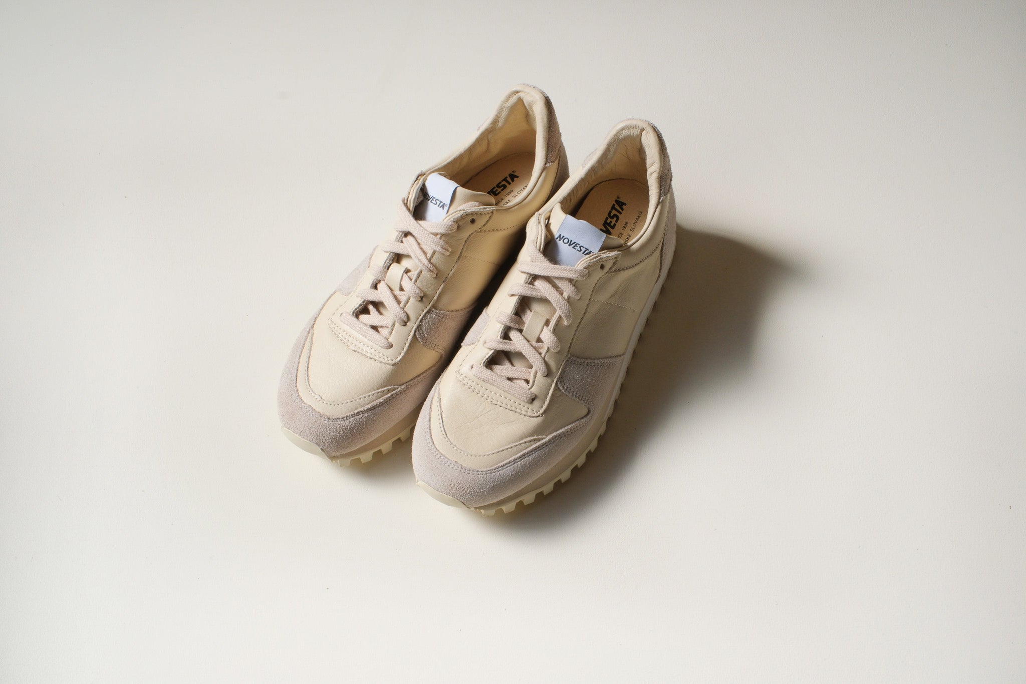 NOVESTA　MARATHON LEATHER TRAIL IVORY