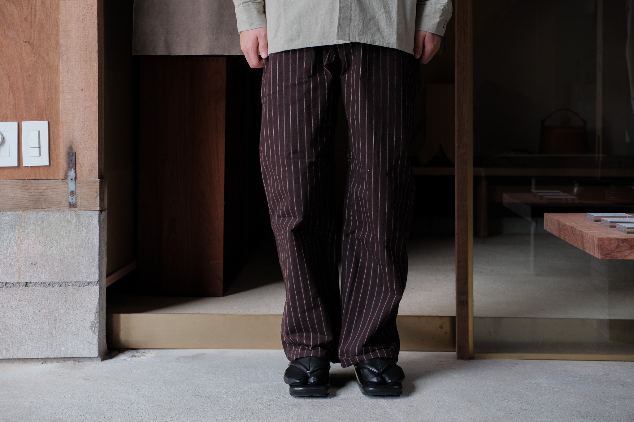 MAN-TLE  R19P4 "Wide Pants" Strata Wax