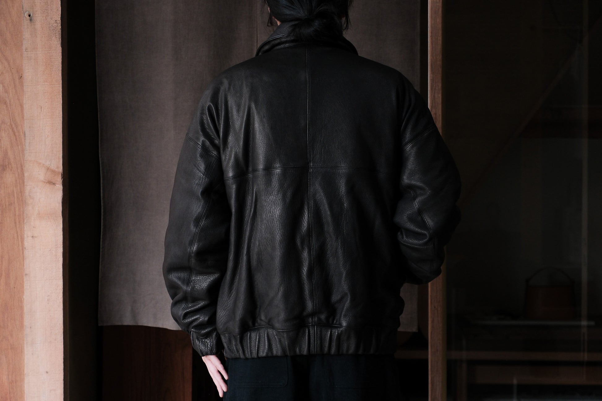 MAN-TLE  R19D3 "Down Blouson" Black Eco Deerskin