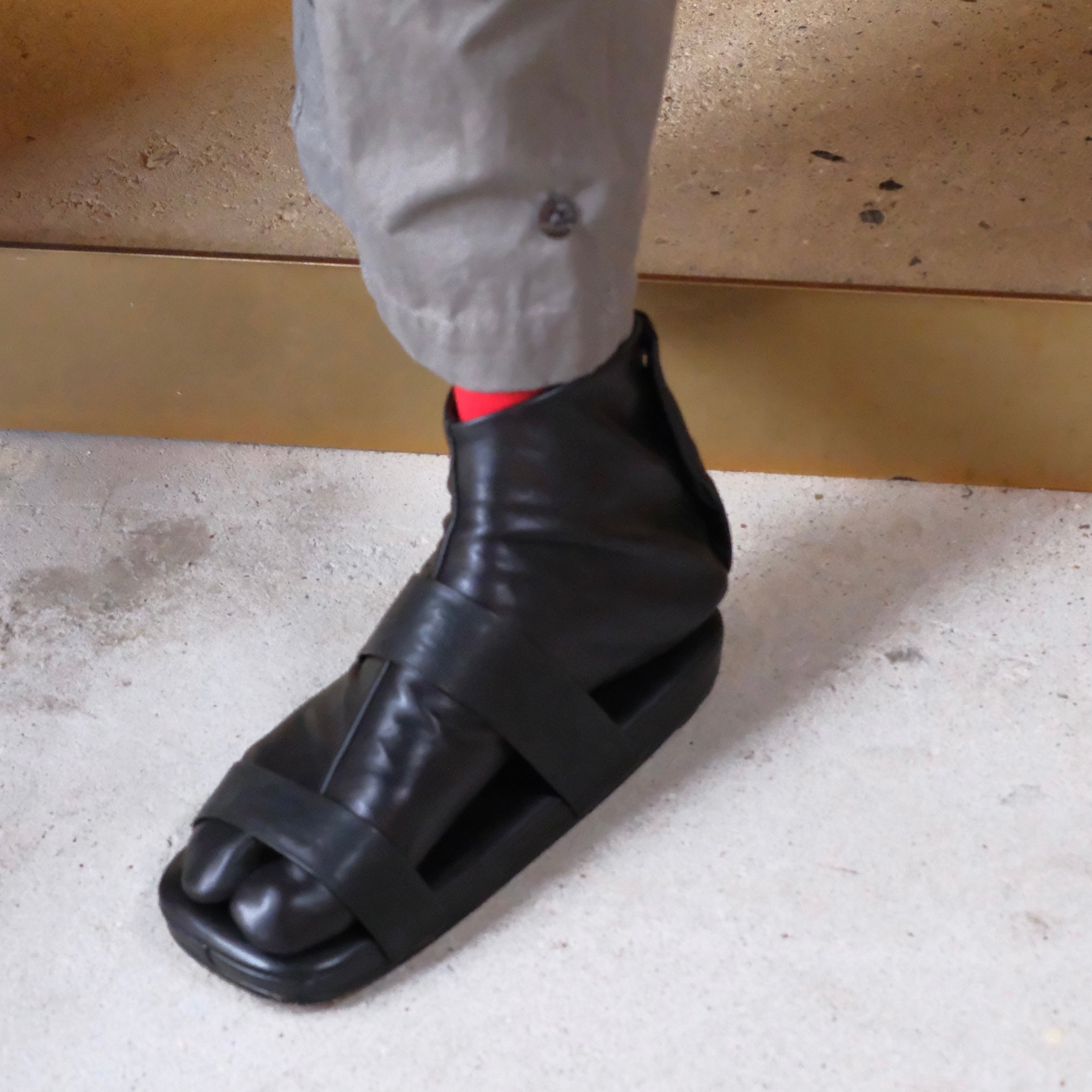 履物関づか 革足袋tanhi　Beige smooth  leather