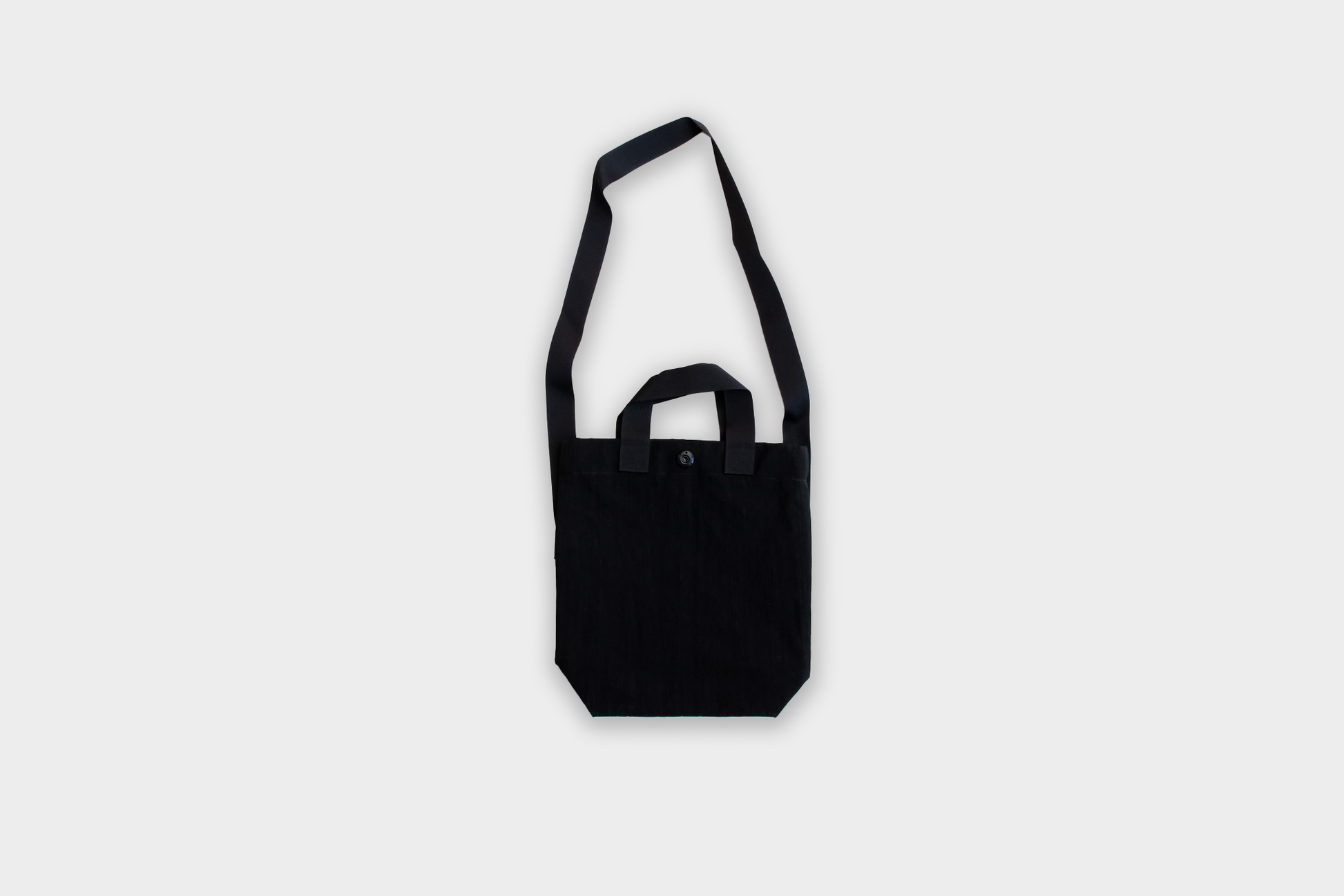 MAN-TLE　R0B1 " MINI TOTE" BLACK NYLON