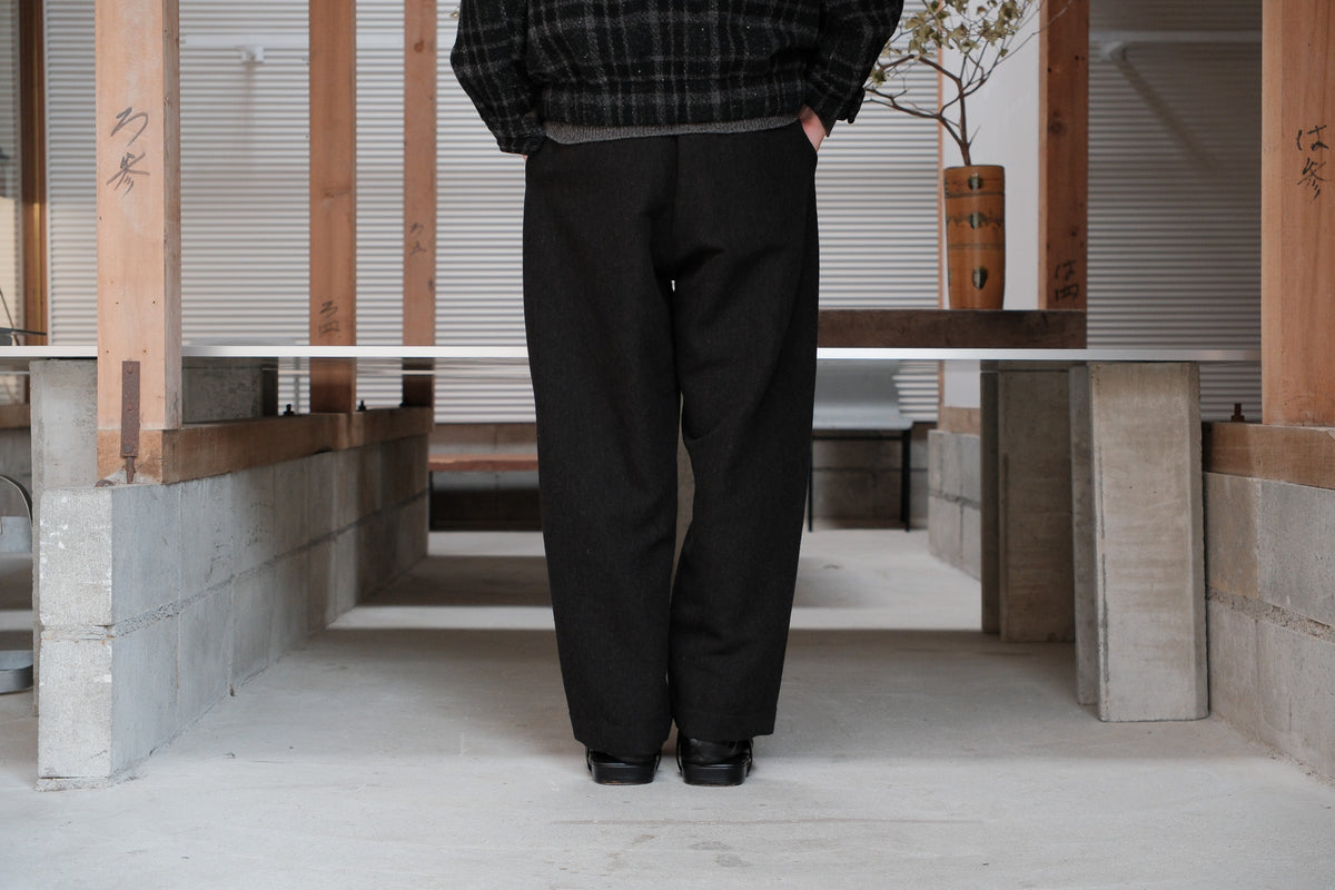evan kinori　Single Pleat Pant Wool Linen Herring Bone