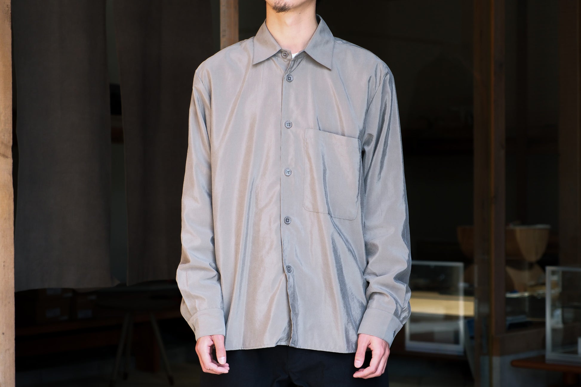 MAN-TLE SHIRT R16S4 Smoke Silk