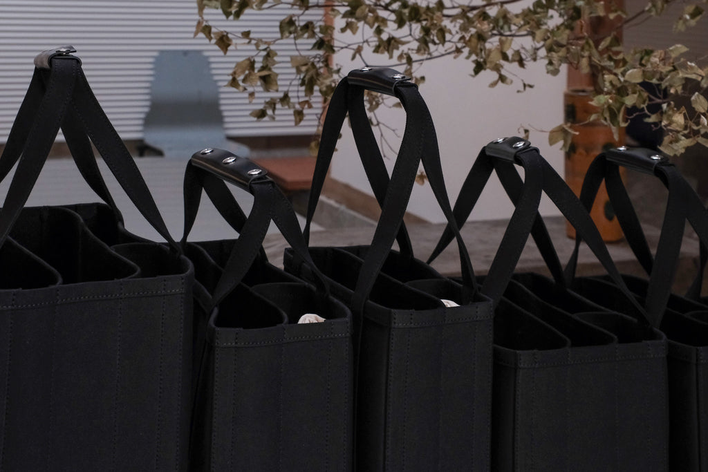 CHACOLI　Frame tote  BLK