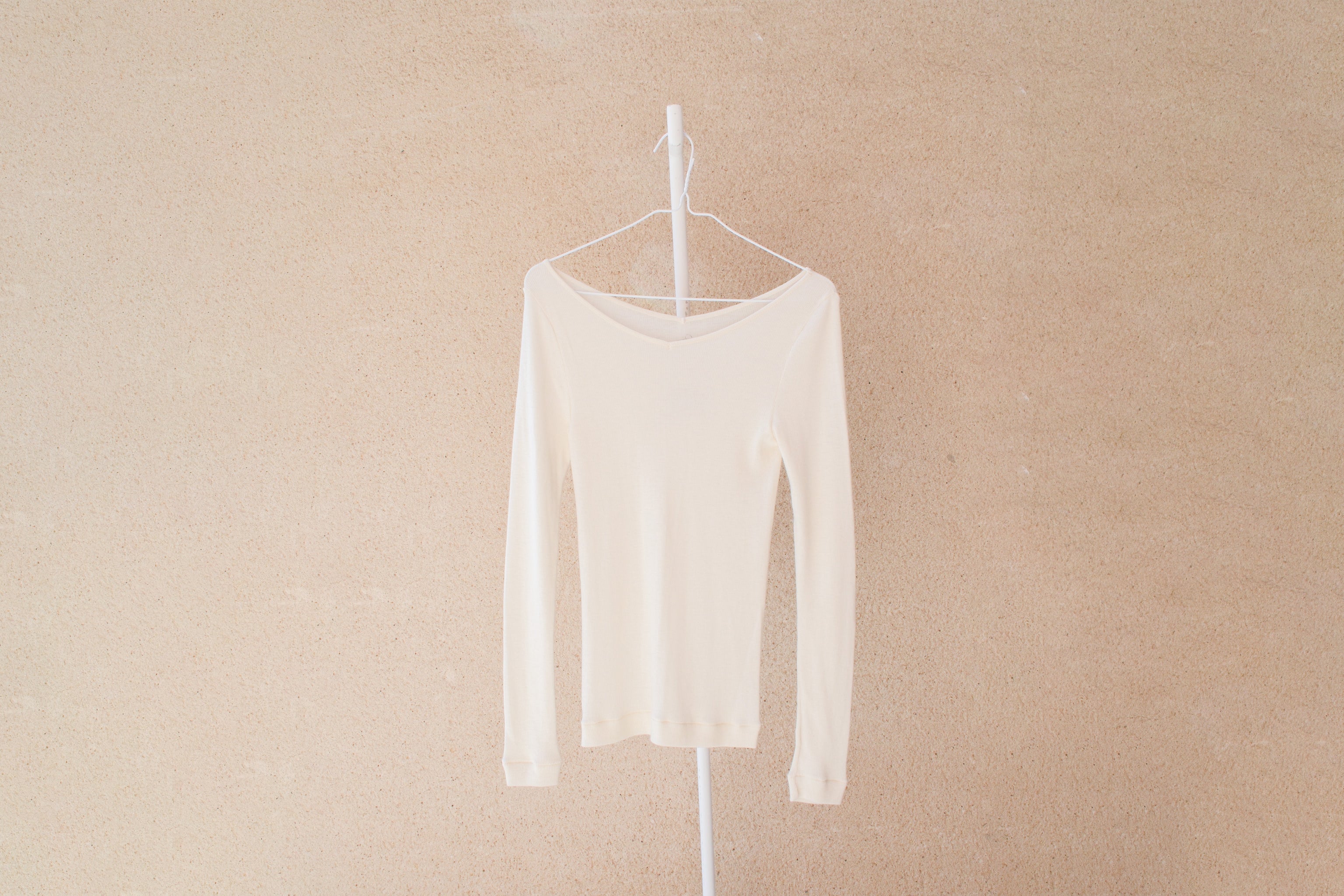 MALU BILLIE -Double V-neck long sleeve-