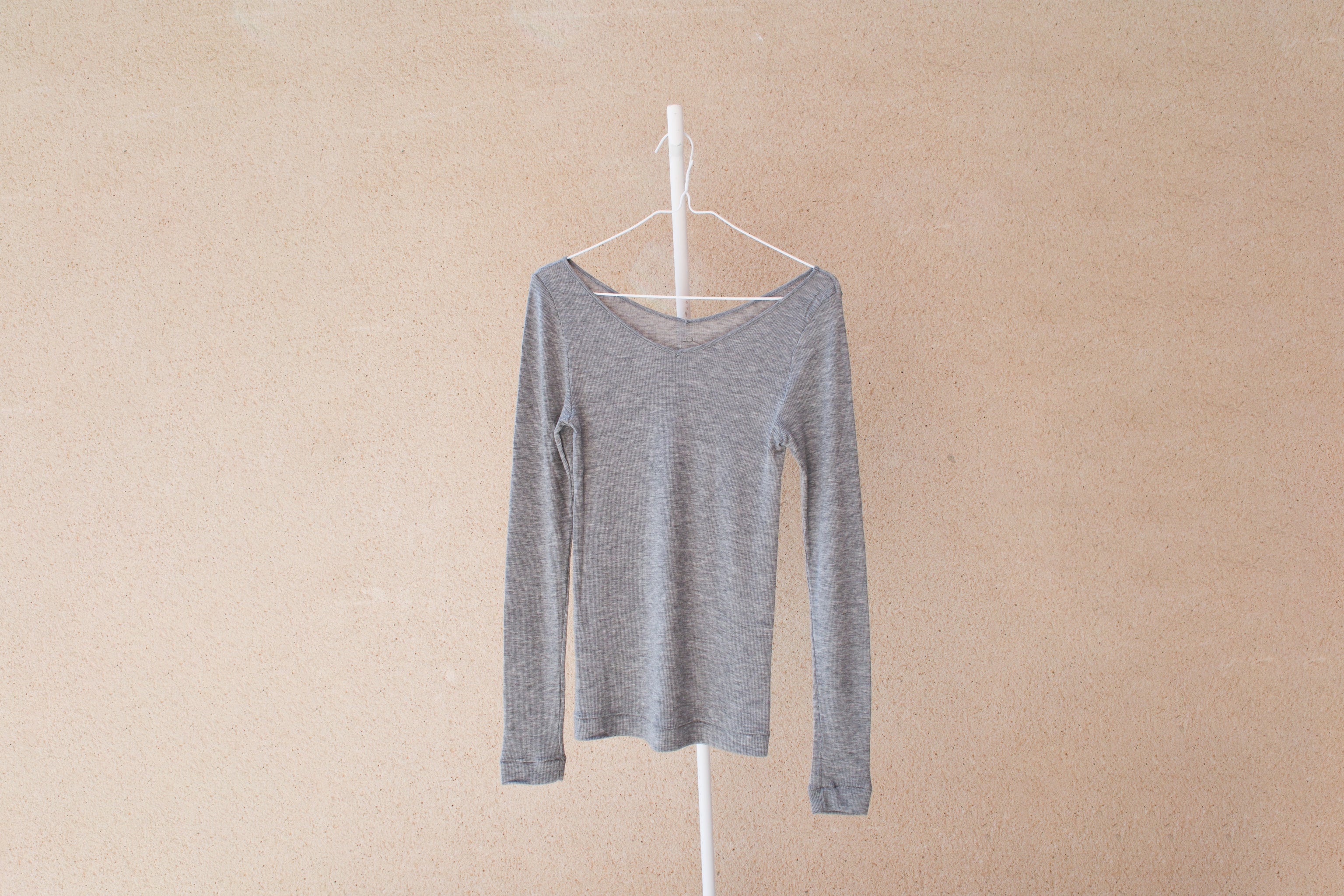 MALU BILLIE -Double V-neck long sleeve-