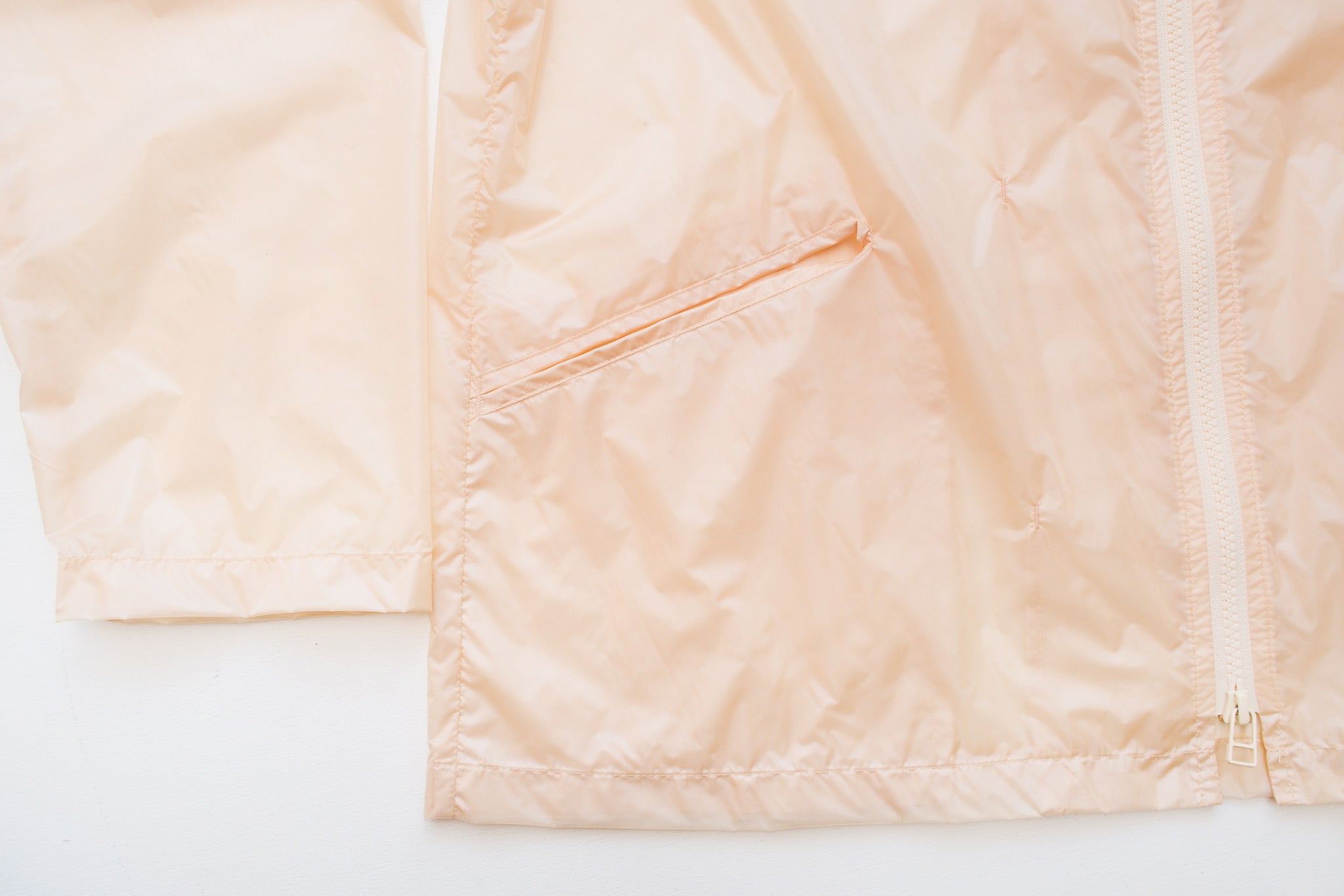 MAN TLE R18N3 "Track Jacket" Sand Track