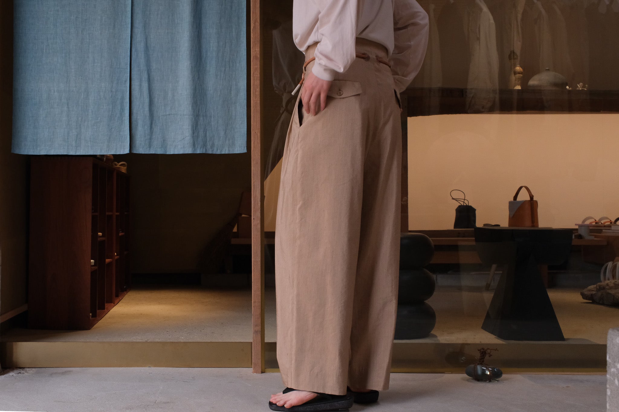 amachi.　Belted Baggy