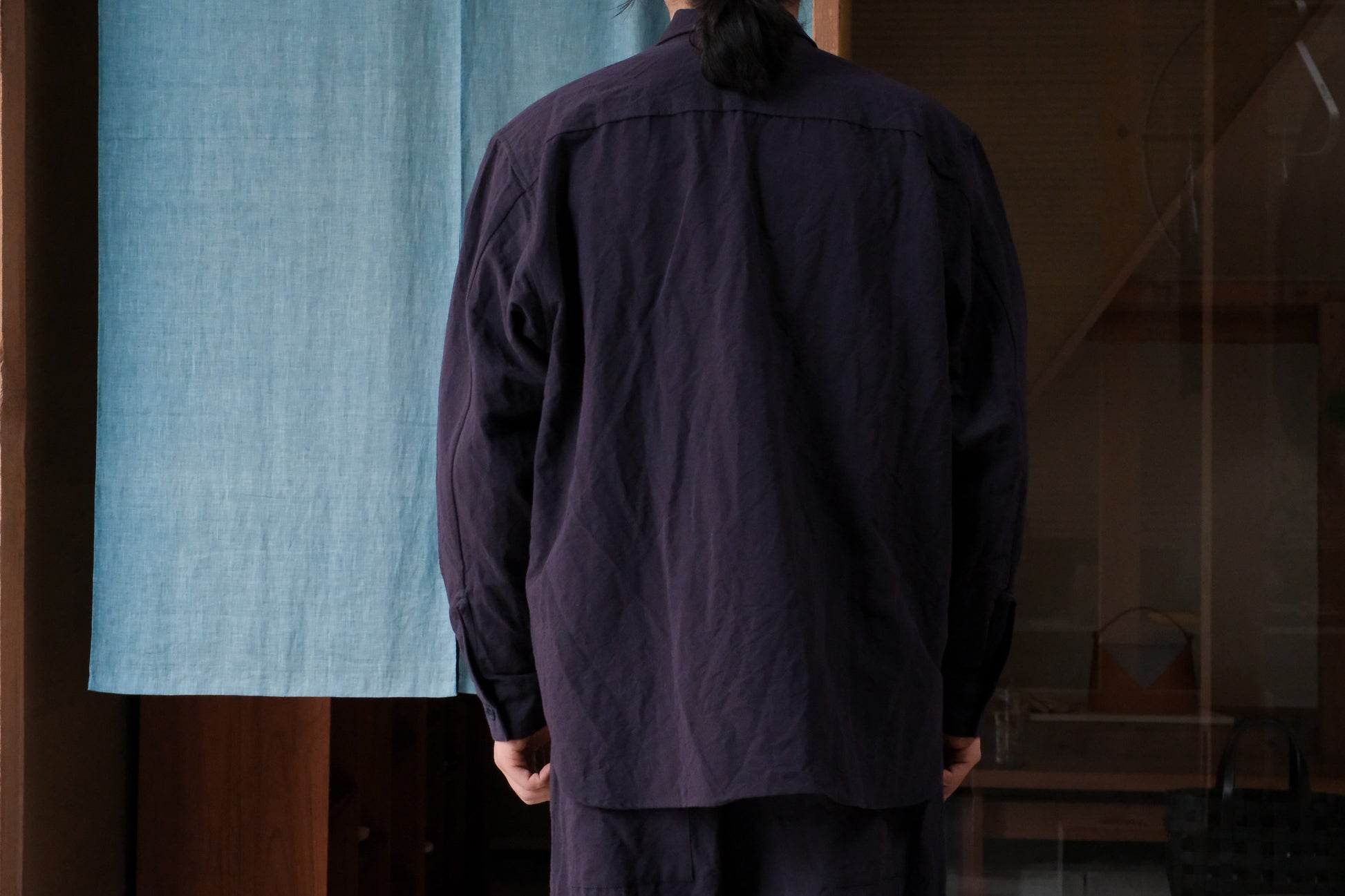 MAN-TLE R18S8 "Weather Shirt" Rock Linen
