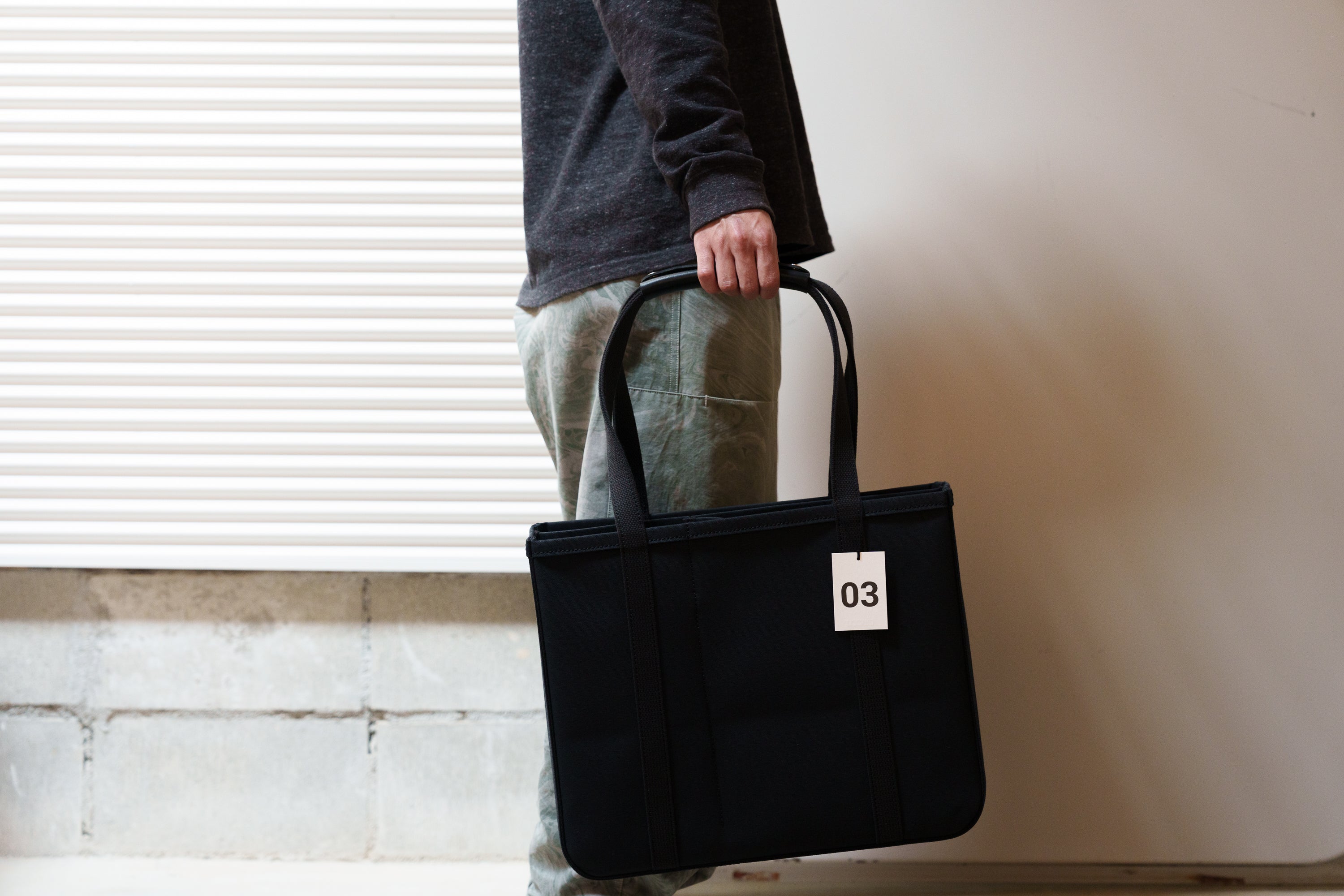 chacoli FR-08 トートバッグ ブラック CHACOLI | FRAME TOTE 08（black） - BARD